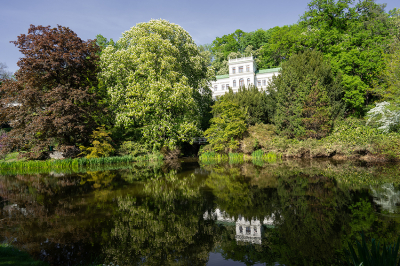 Botanická zahrada a park Střední odborné školy Jarov #0